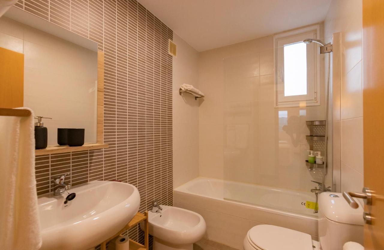Area Suites Jove Екстериор снимка