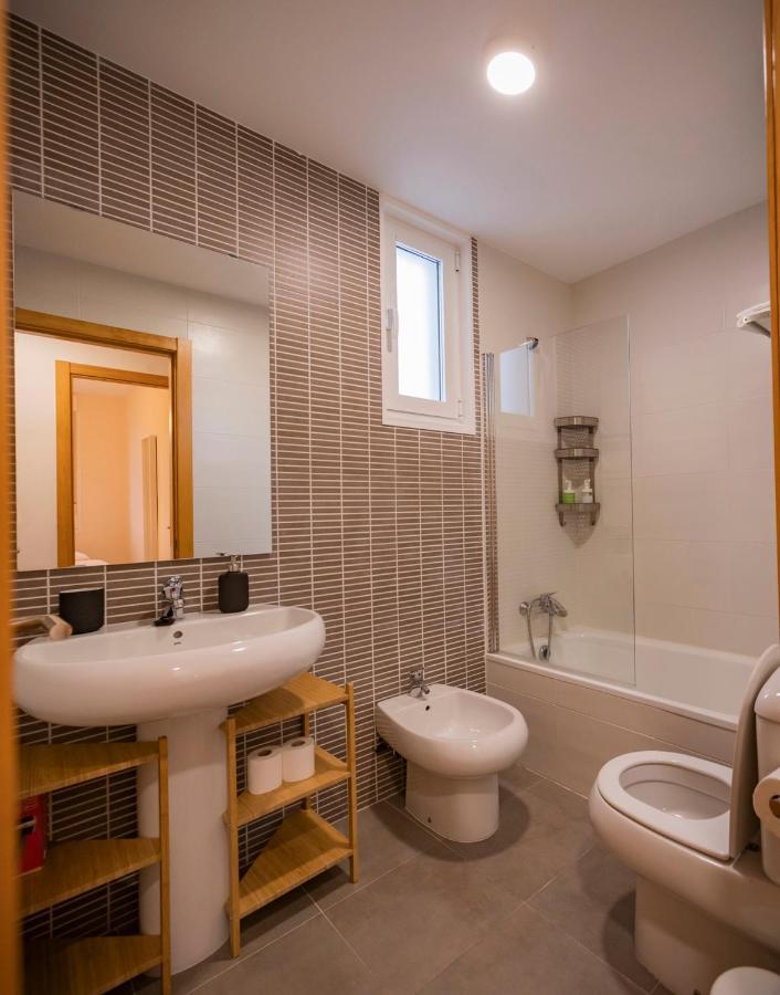 Area Suites Jove Екстериор снимка