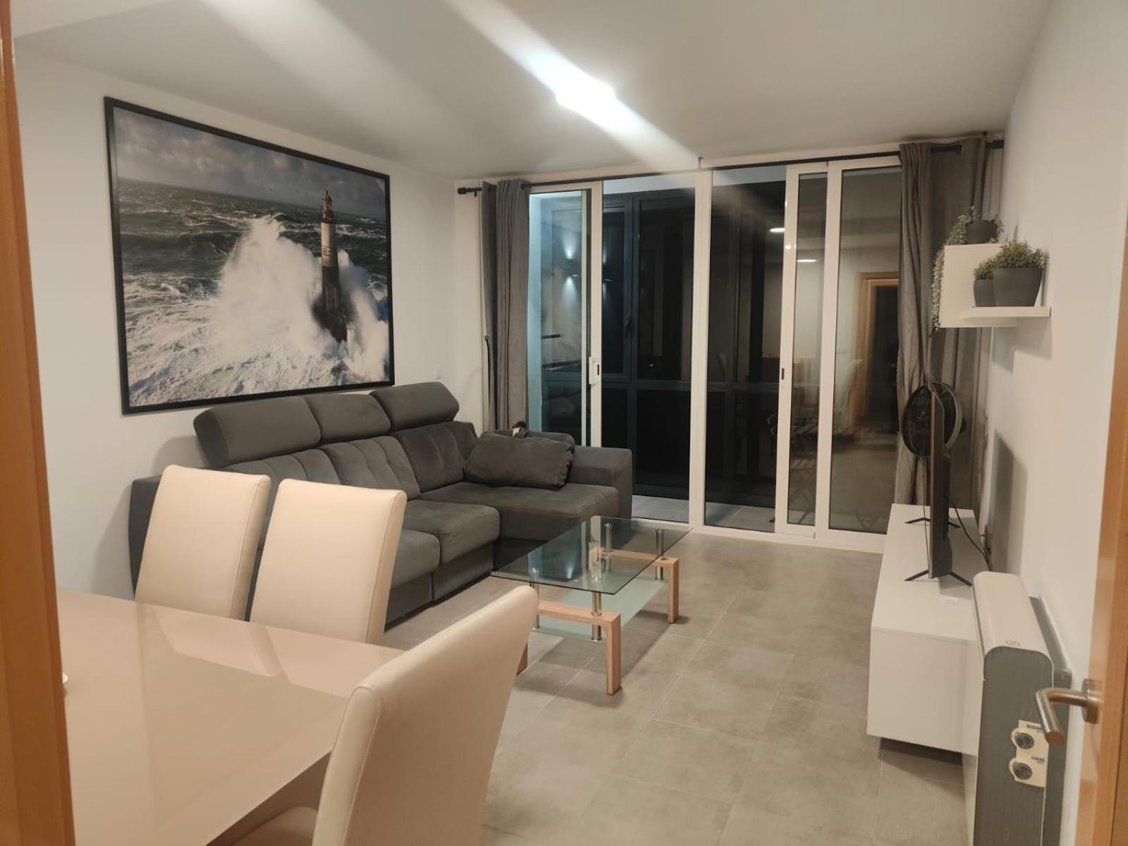 Area Suites Jove Екстериор снимка